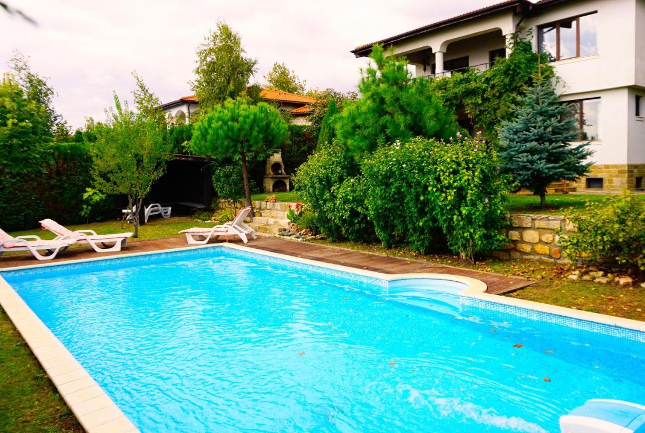 Вила Афина - Villa Afina Baltschik Exterior foto