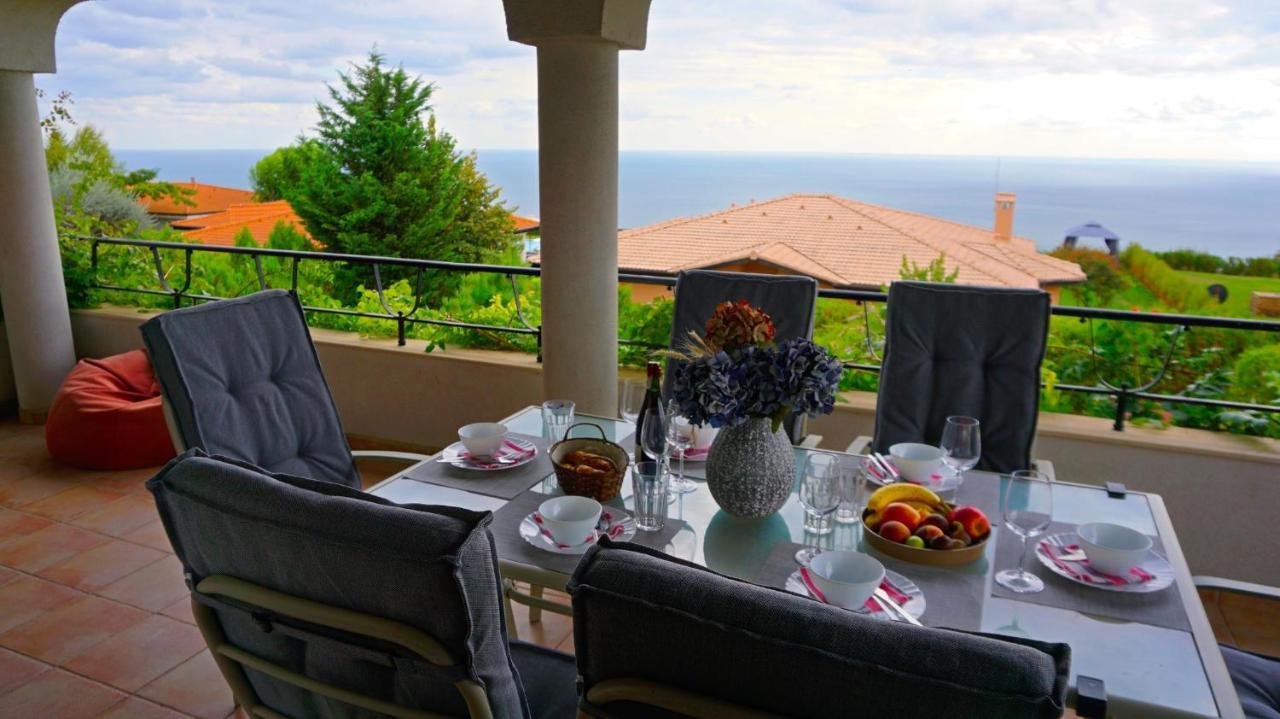 Вила Афина - Villa Afina Baltschik Exterior foto