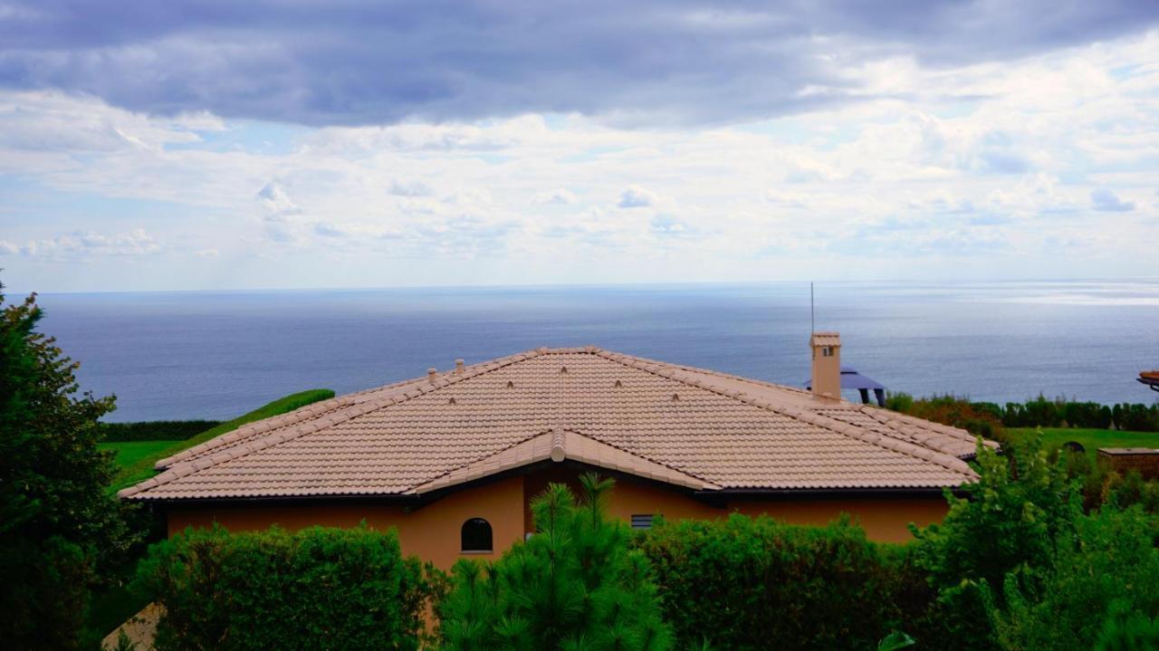 Вила Афина - Villa Afina Baltschik Exterior foto