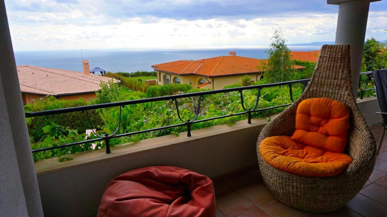 Вила Афина - Villa Afina Baltschik Exterior foto