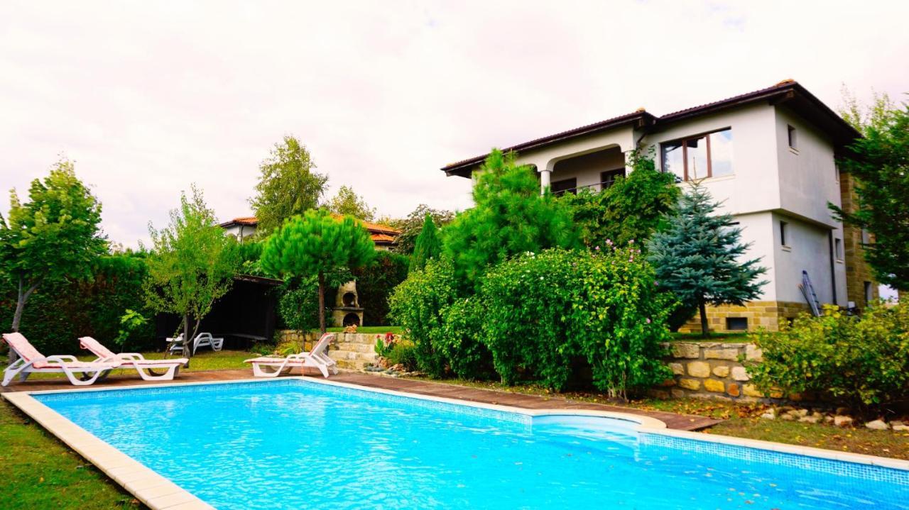 Вила Афина - Villa Afina Baltschik Exterior foto