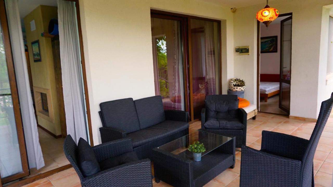 Вила Афина - Villa Afina Baltschik Exterior foto